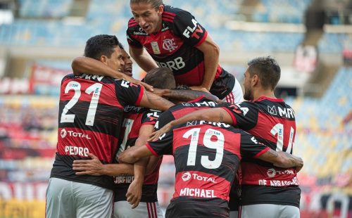 jogadores-do-flamengo-celebram-gol-contra-o-fortaleza-1599354107538_v2_4x3